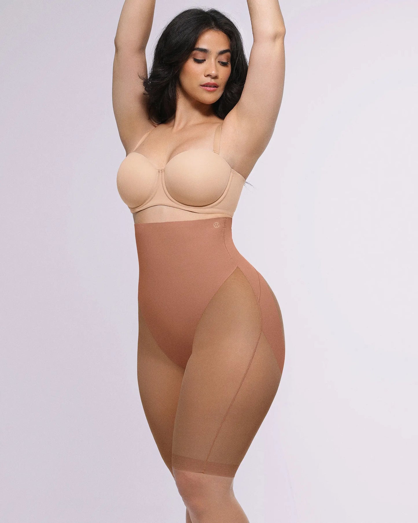 MeshSmooth™ Butt-Lifting Above-Knee Short
