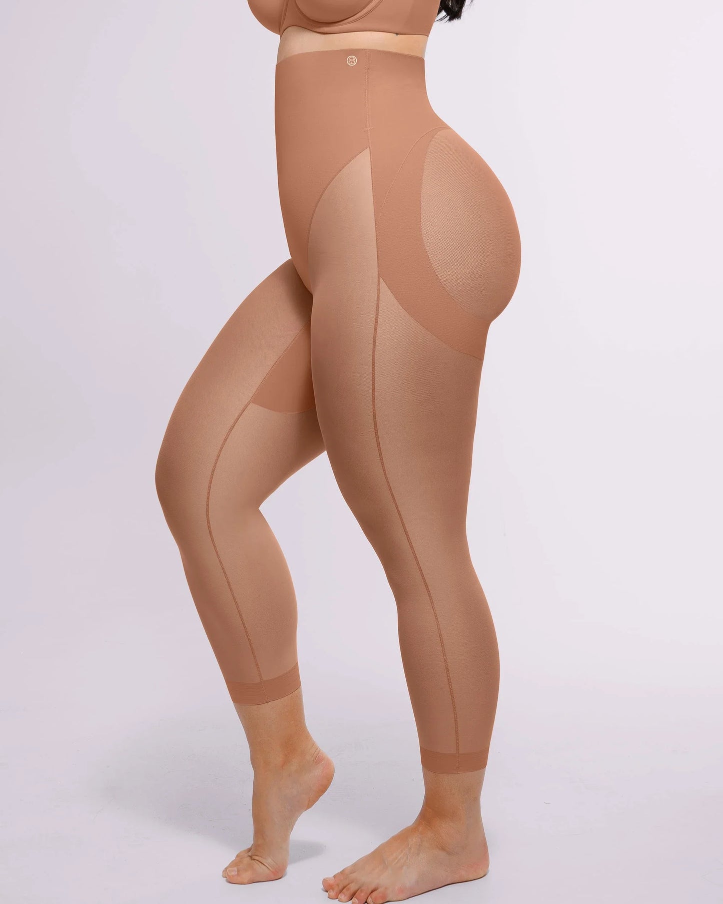 MeshSmooth™ Butt-Lifting Capri