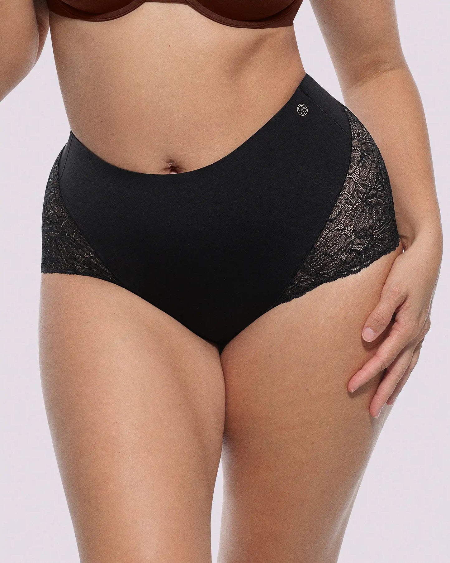 MeshSmooth™ Mid-Waist Lace Brief