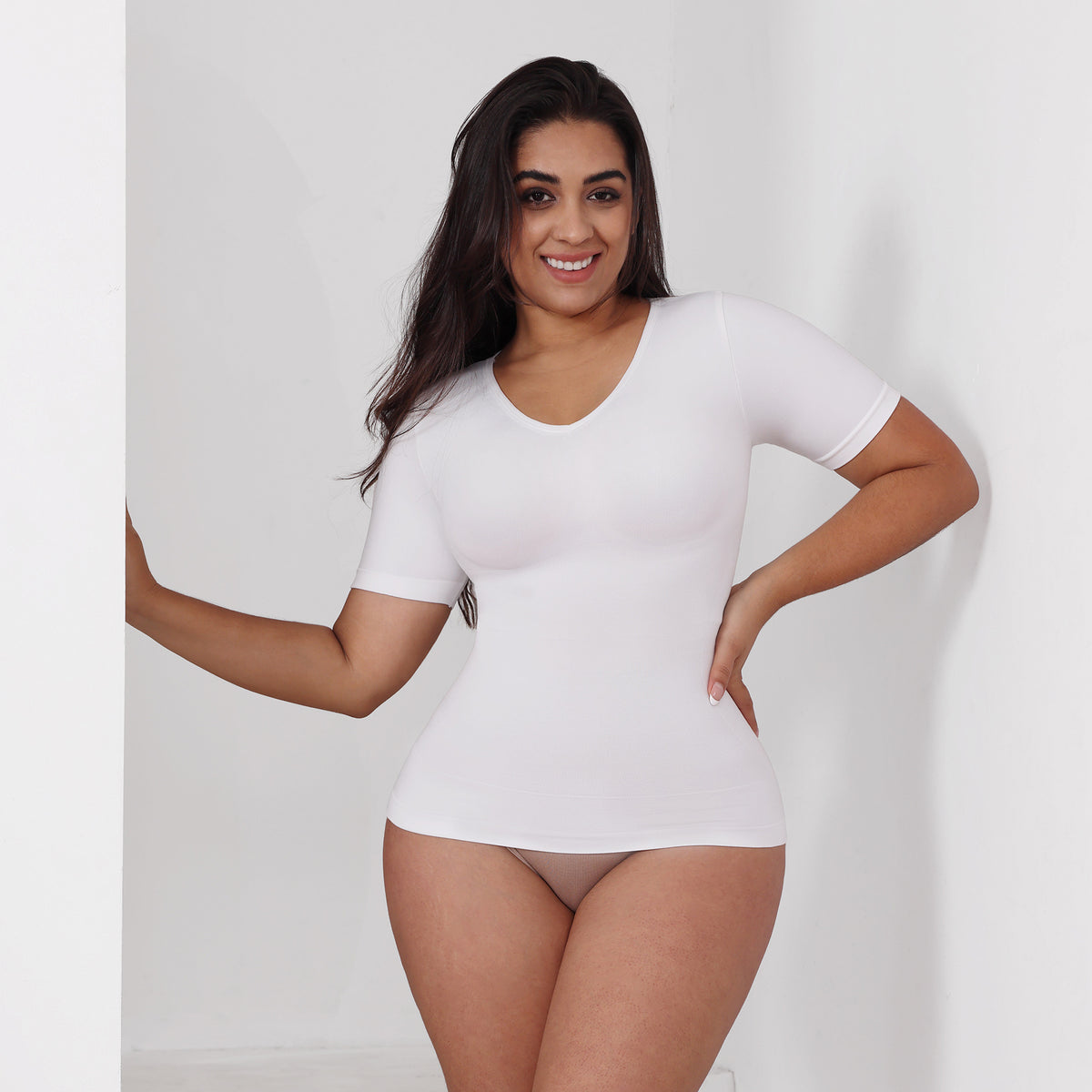 Body Curvy™ Seamless V-Neck Shaping T-Shirt