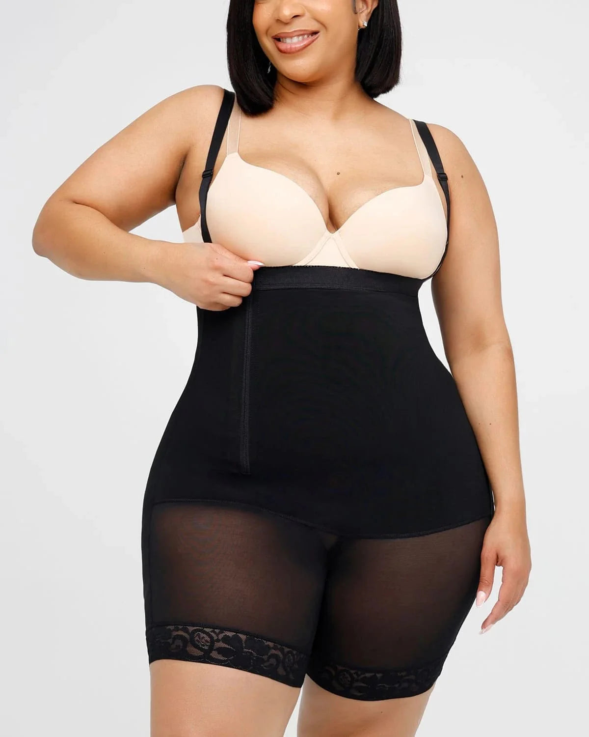 Plus Curve Side Zipper Short