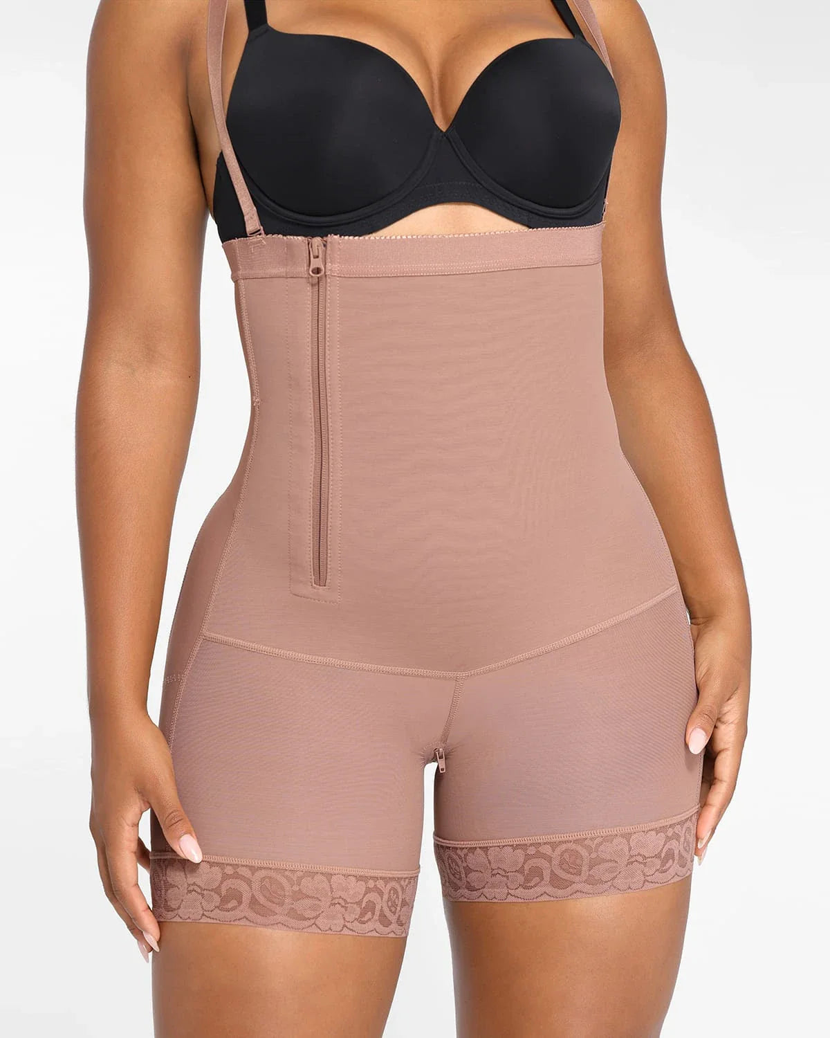 Plus Curve Side Zipper Short