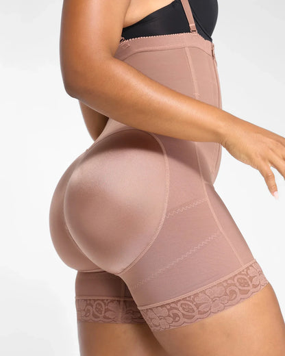 Plus Curve Side Zipper Short