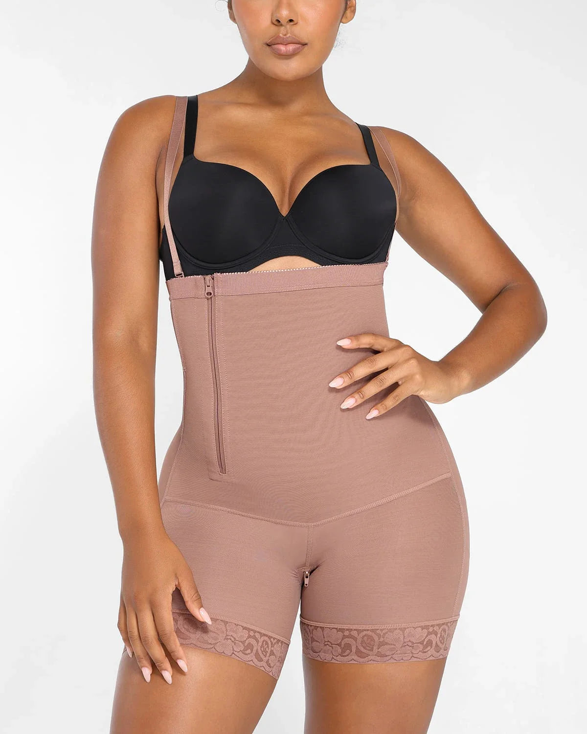 Plus Curve Side Zipper Short