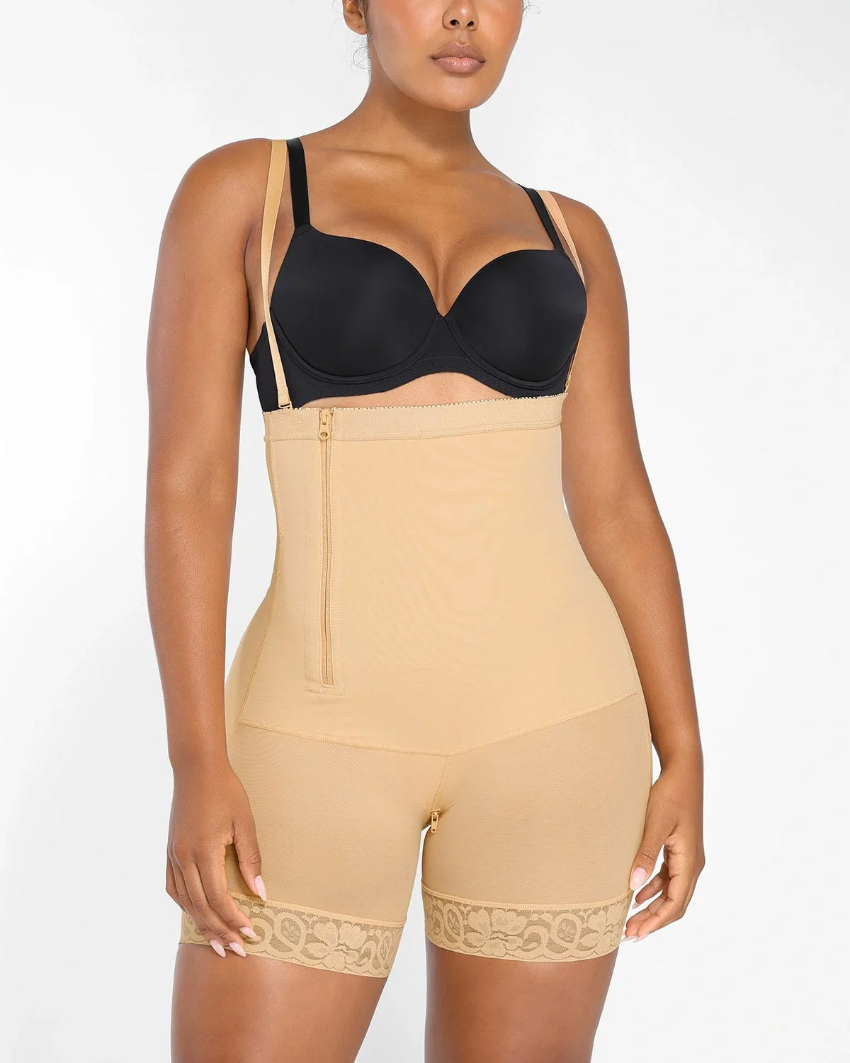 Plus Curve Side Zipper Short