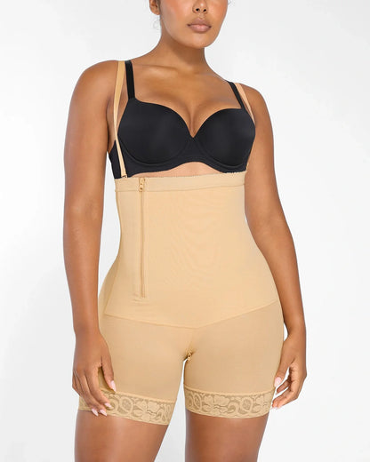 Plus Curve Side Zipper Short