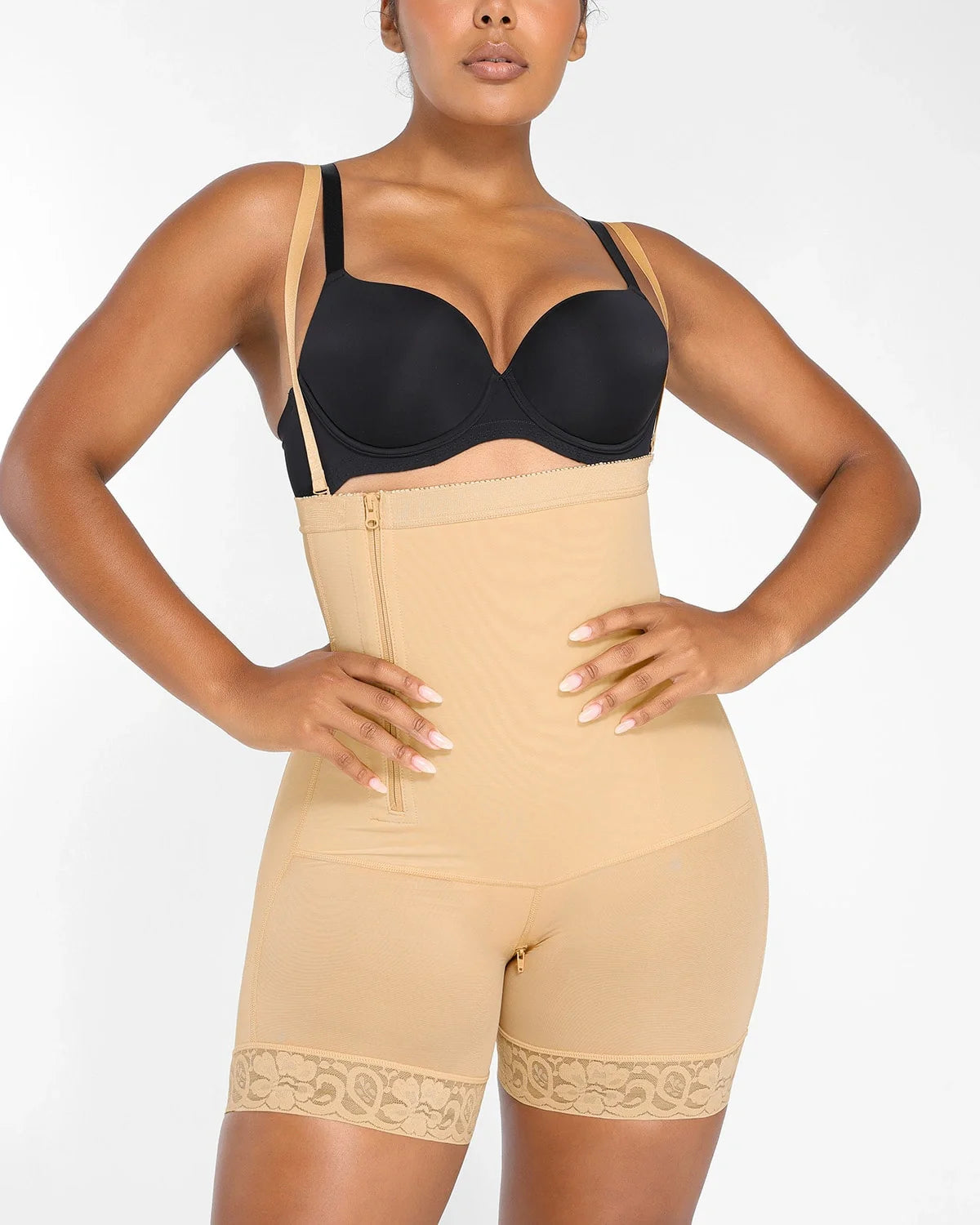 Plus Curve Side Zipper Short
