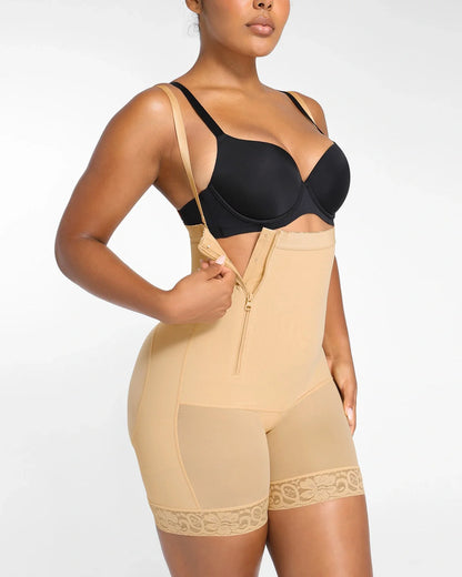 Plus Curve Side Zipper Short