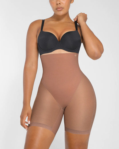 MeshSmooth™ Butt-Lifting Mid Thigh Short