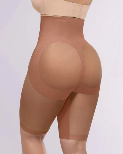 MeshSmooth™ Butt-Lifting Above-Knee Short