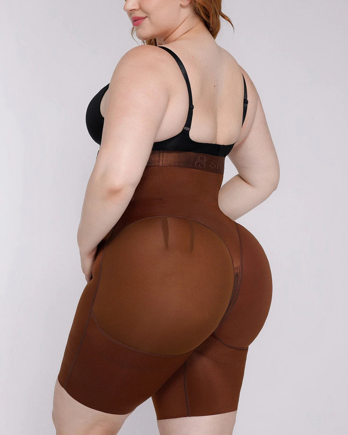 SilkSculpt High-Waisted Short
