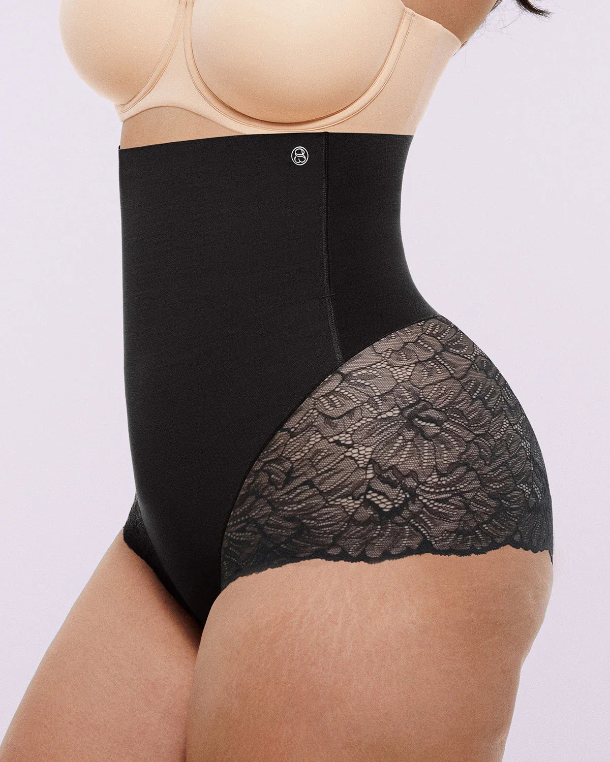 MeshSmooth™ High-Waisted  Sheer Lace Brief