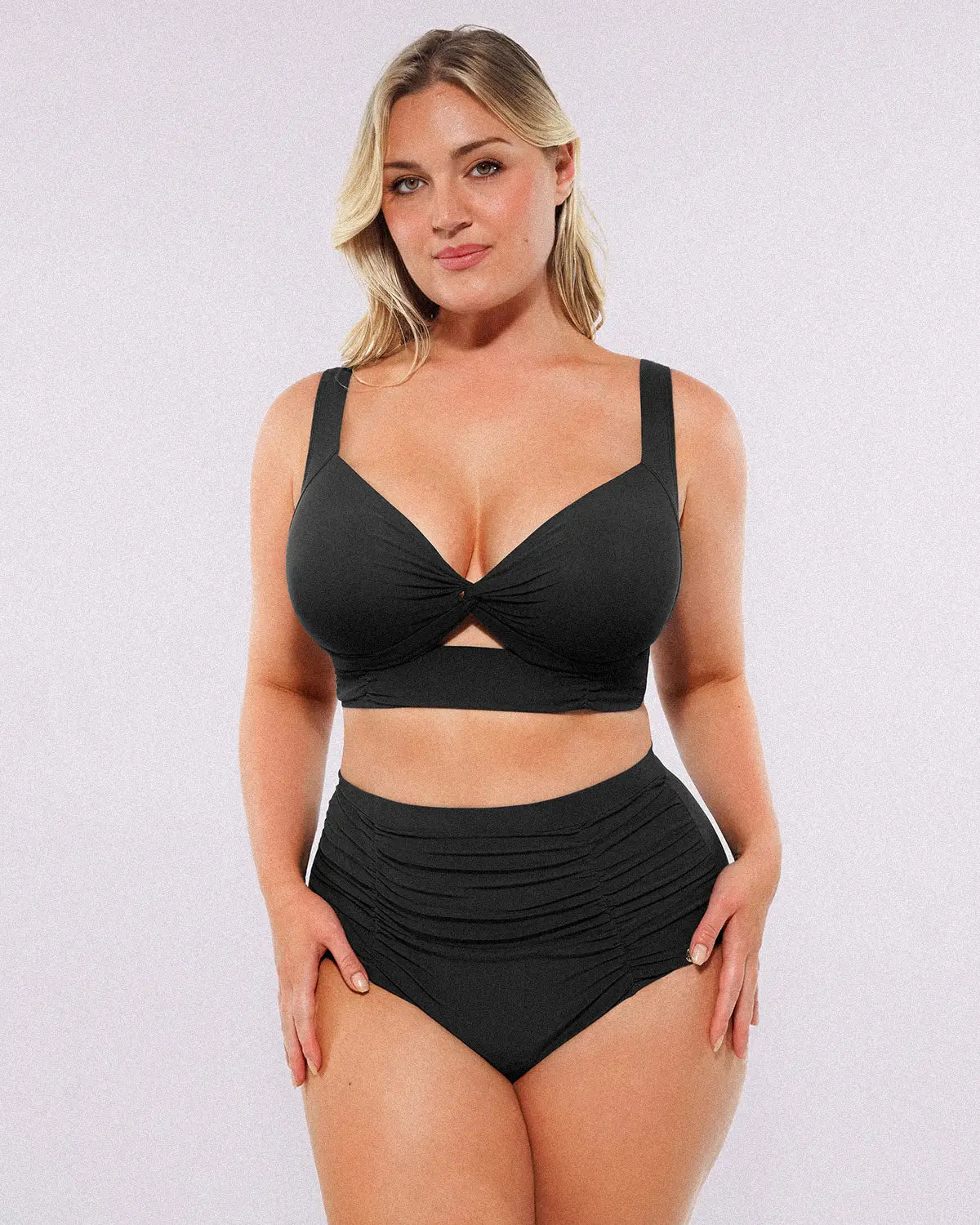 Smart Sculpt™ Bikini-top met gedraaide voorzijde & broekje met hoge taille