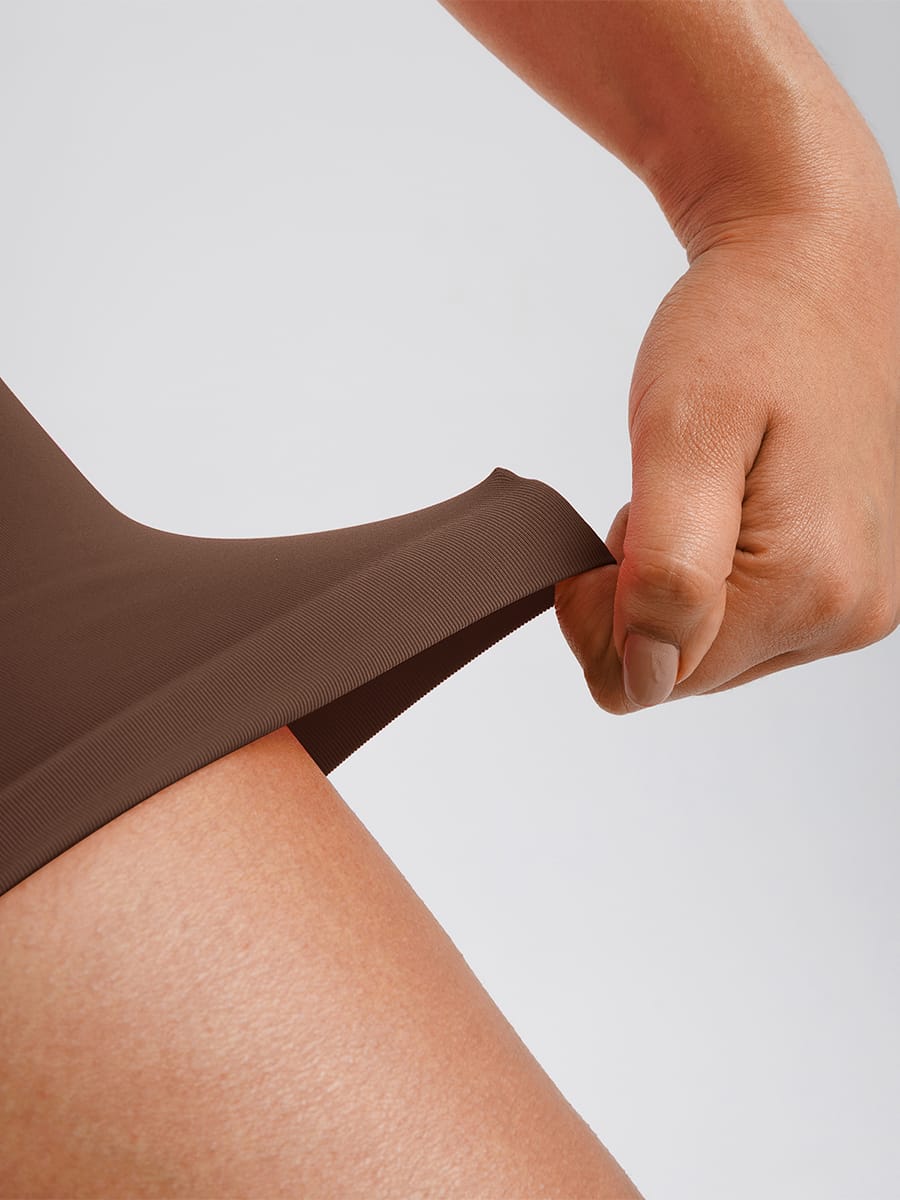 Naadloze corrigerende bodysuit met onzichtbare rits, buikcorrectie, liftend effect voor de billen en verstelbare schouderbandjes