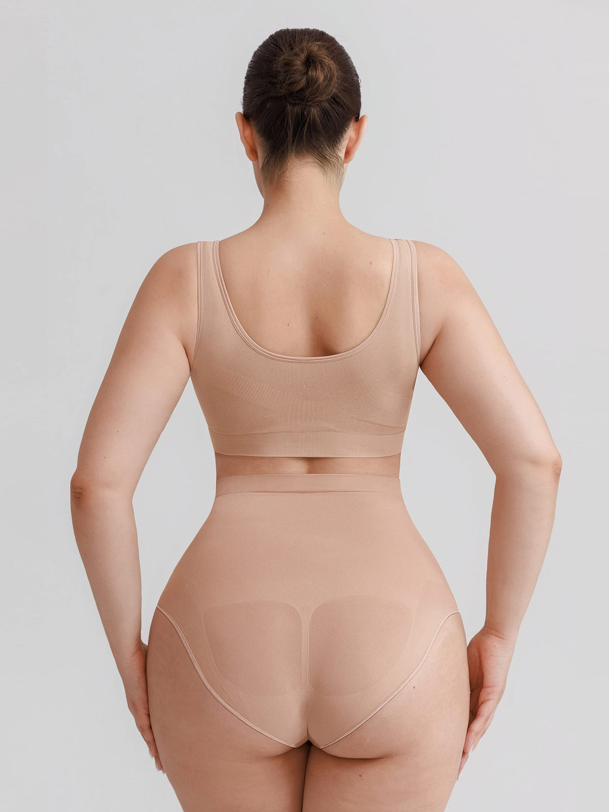Naadloze corrigerende slip met hoge taille, buikcorrectie en anti-slip siliconenrand